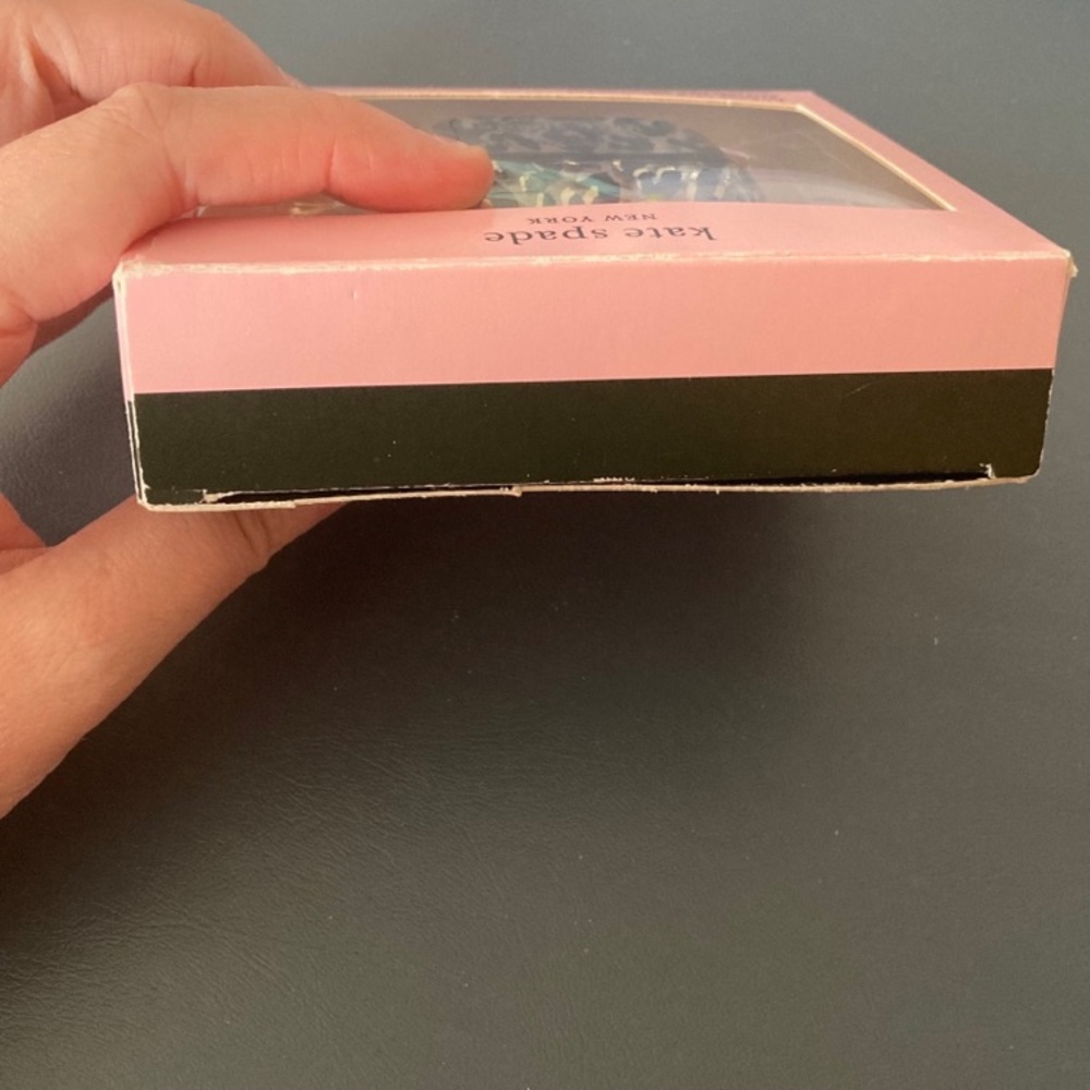 NWT Kate Spade AirPod‎ 3rd Generation Case - Picture 10 of 10